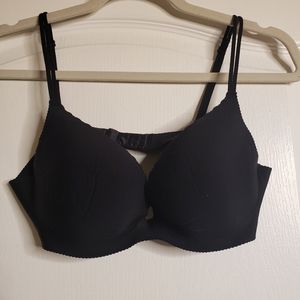 VS Angels Secret Embrace bra 34C